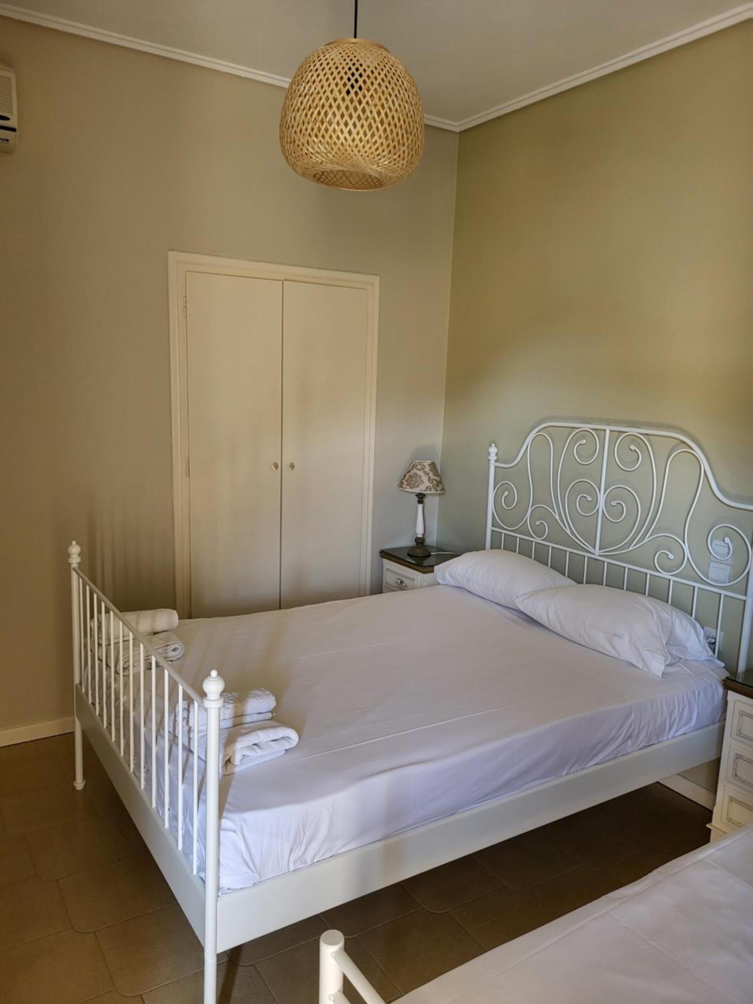 Margarita Rooms Kalamaki  Room photo
